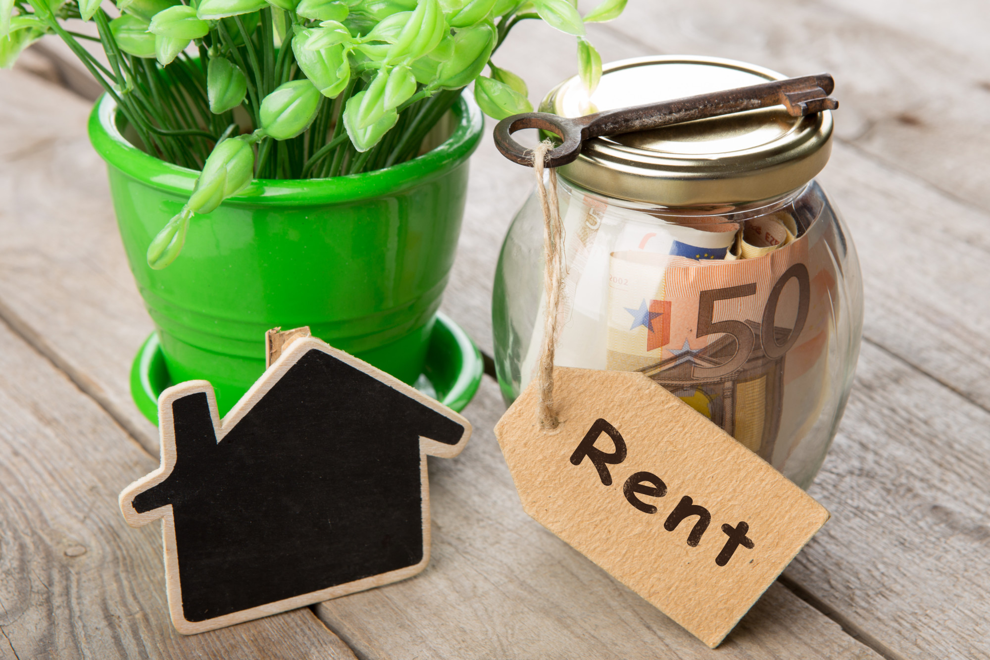 As a landlord, dealing with a late rent payment is frustrating. Learn what your options are with this brief guide on the topic.