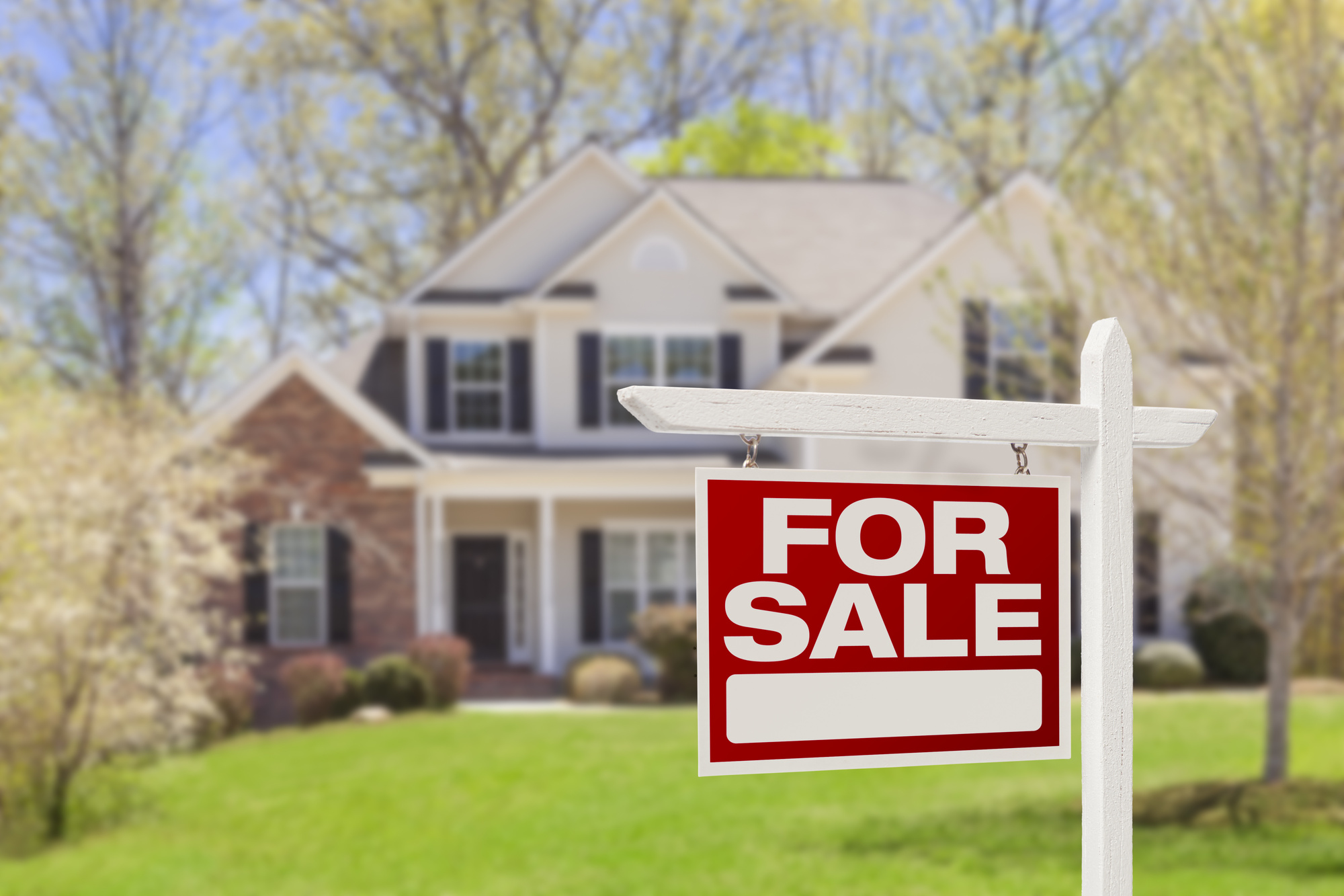 If you're ready for a move, you may need to first sell your house. Here are some of our greatest tips for selling a home fast.