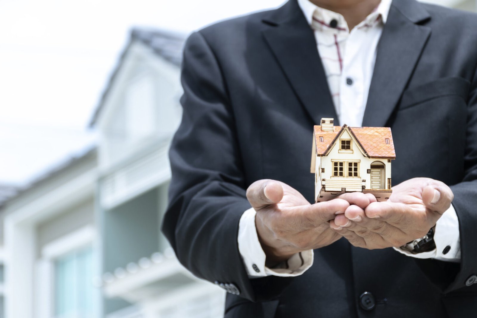 Have you ever dreamed of buying a home where you can settle down and live your best life? Here are some things that you must do before buying a home.