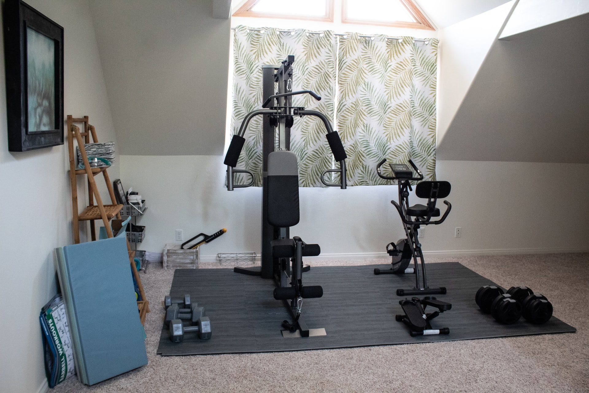 5 Types of Gym Equipment All Home Gyms Need