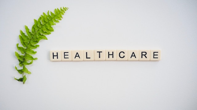 5 Ways You Can Work in Healthcare Without Being a Healthcare Provider