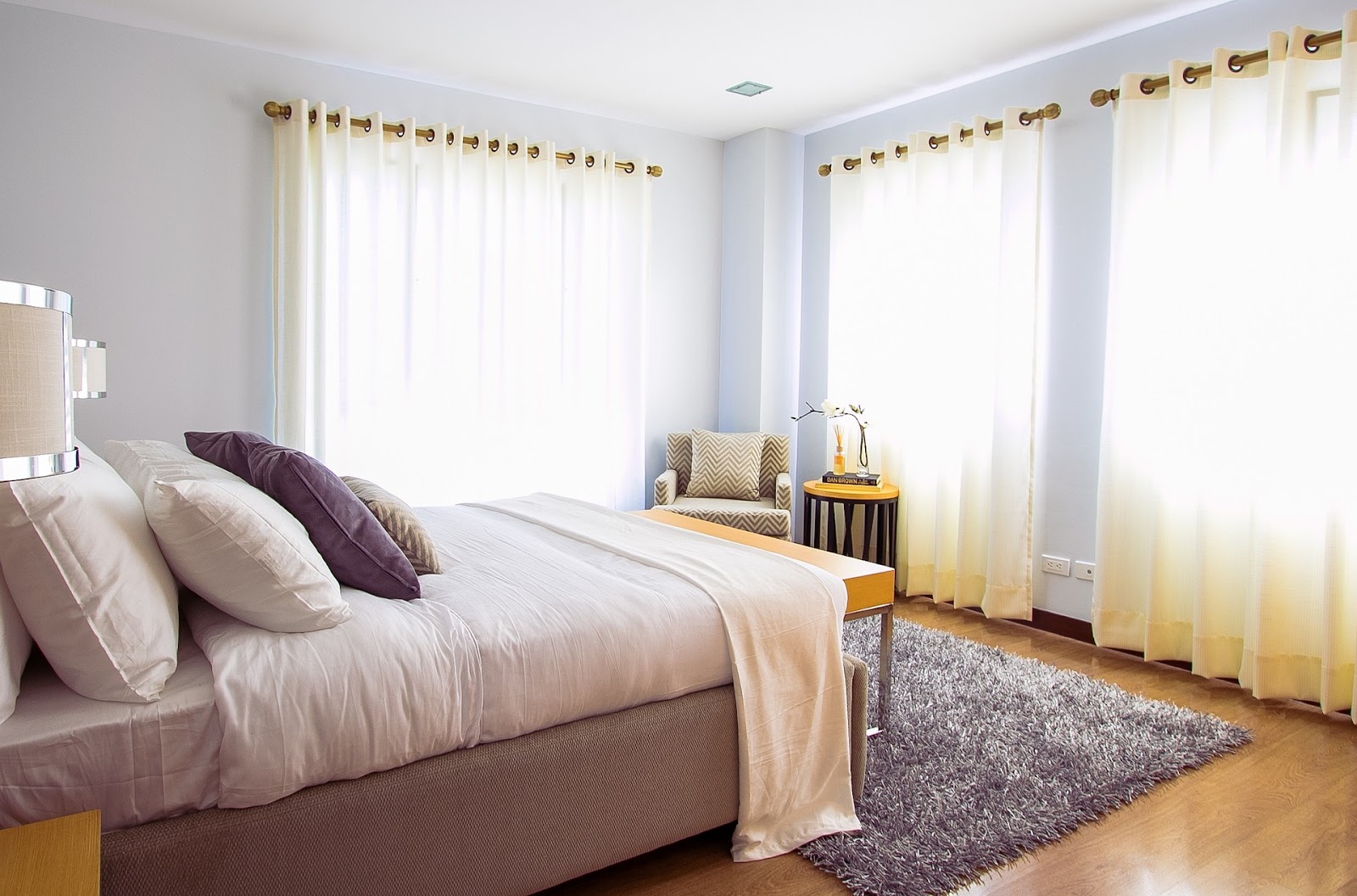 How to Choose the Right Curtains for Your Bedroom