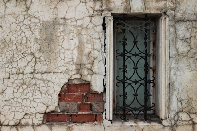 5 Common Signs Your Home Needs Foundation Repair