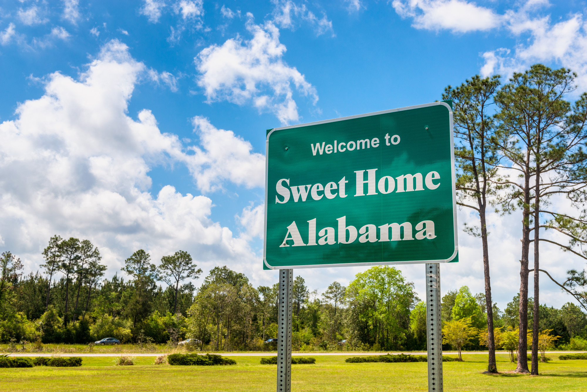If you're considering settling in the south, you might look into this state and ask: Is Alabama a good place to live? This guide has the answer.