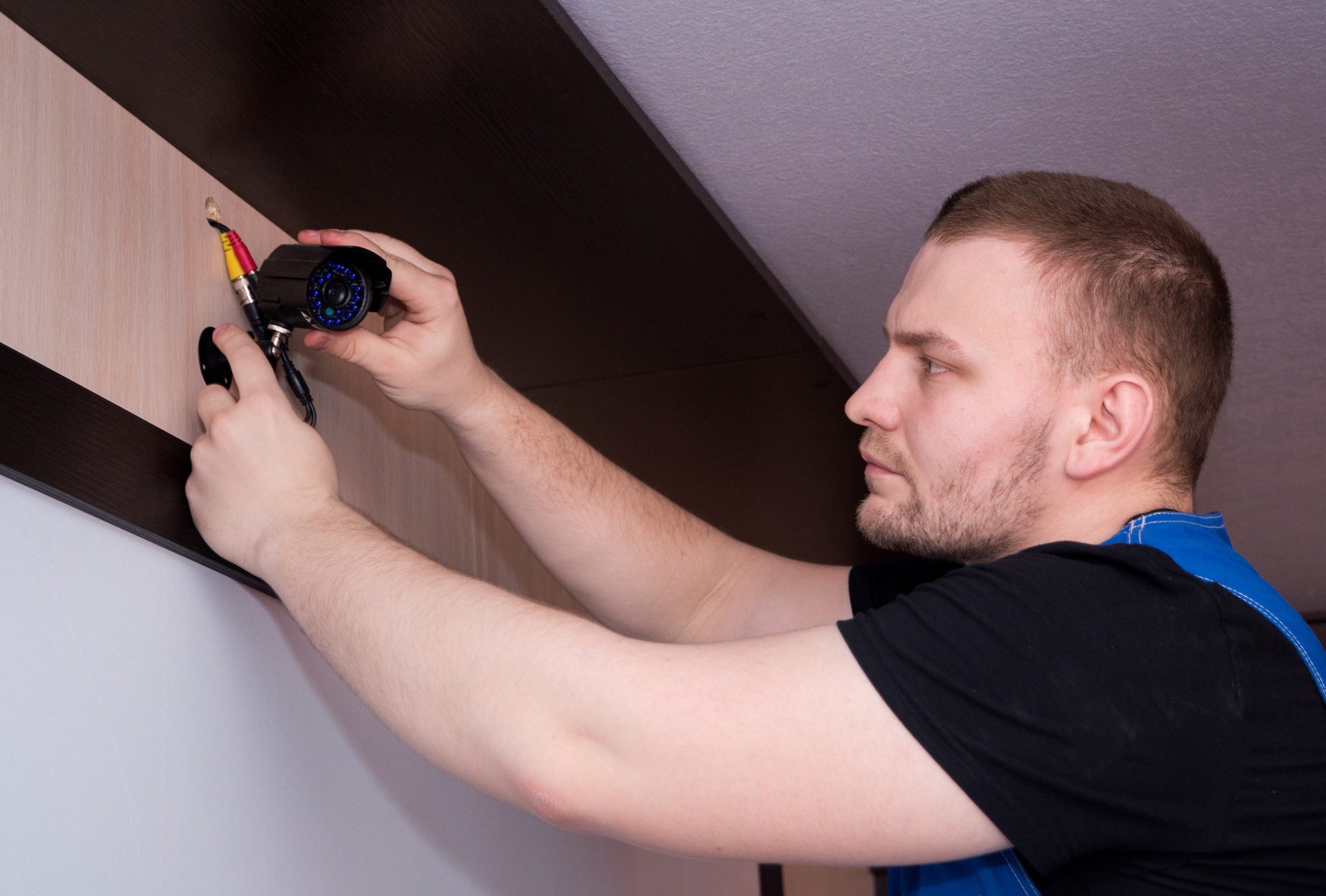 Why a Property Owner Should Invest in a Security and Alarm Service