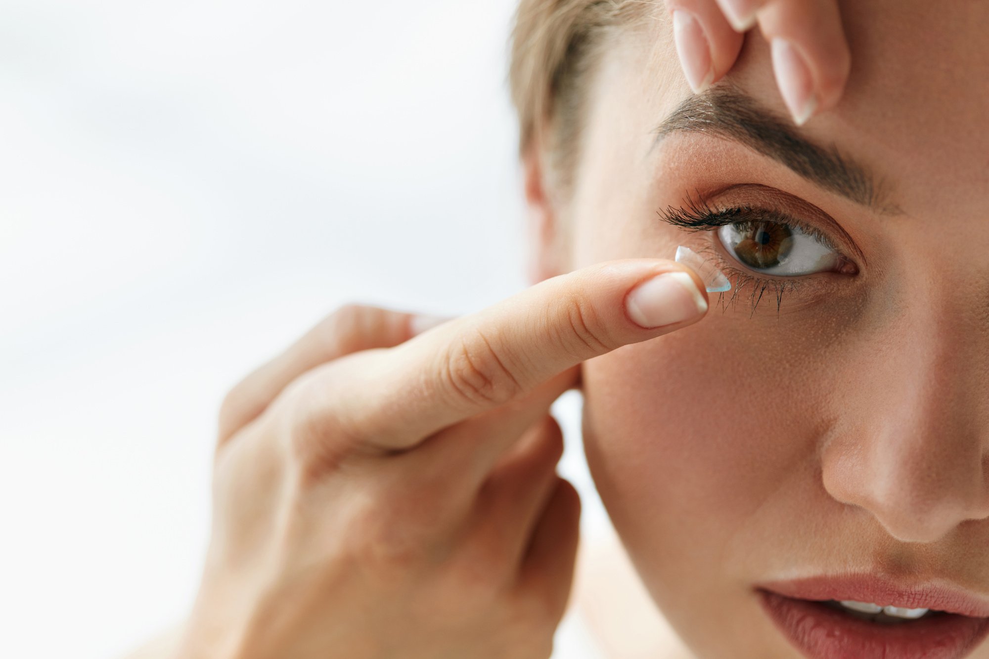 Dive into the pros and cons of hard and soft contact lenses to determine the best choice for your vision needs. Discover their advantages and disadvantages.