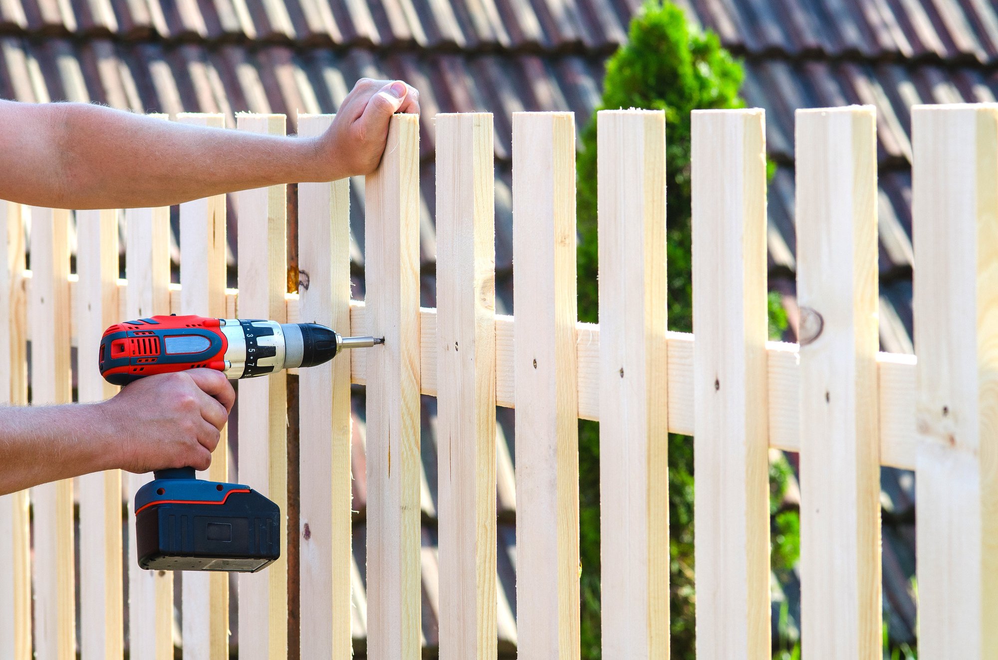 One of the things that we should think about in our property is security. Having a sturdy fence can improve the safety of our pets or children.