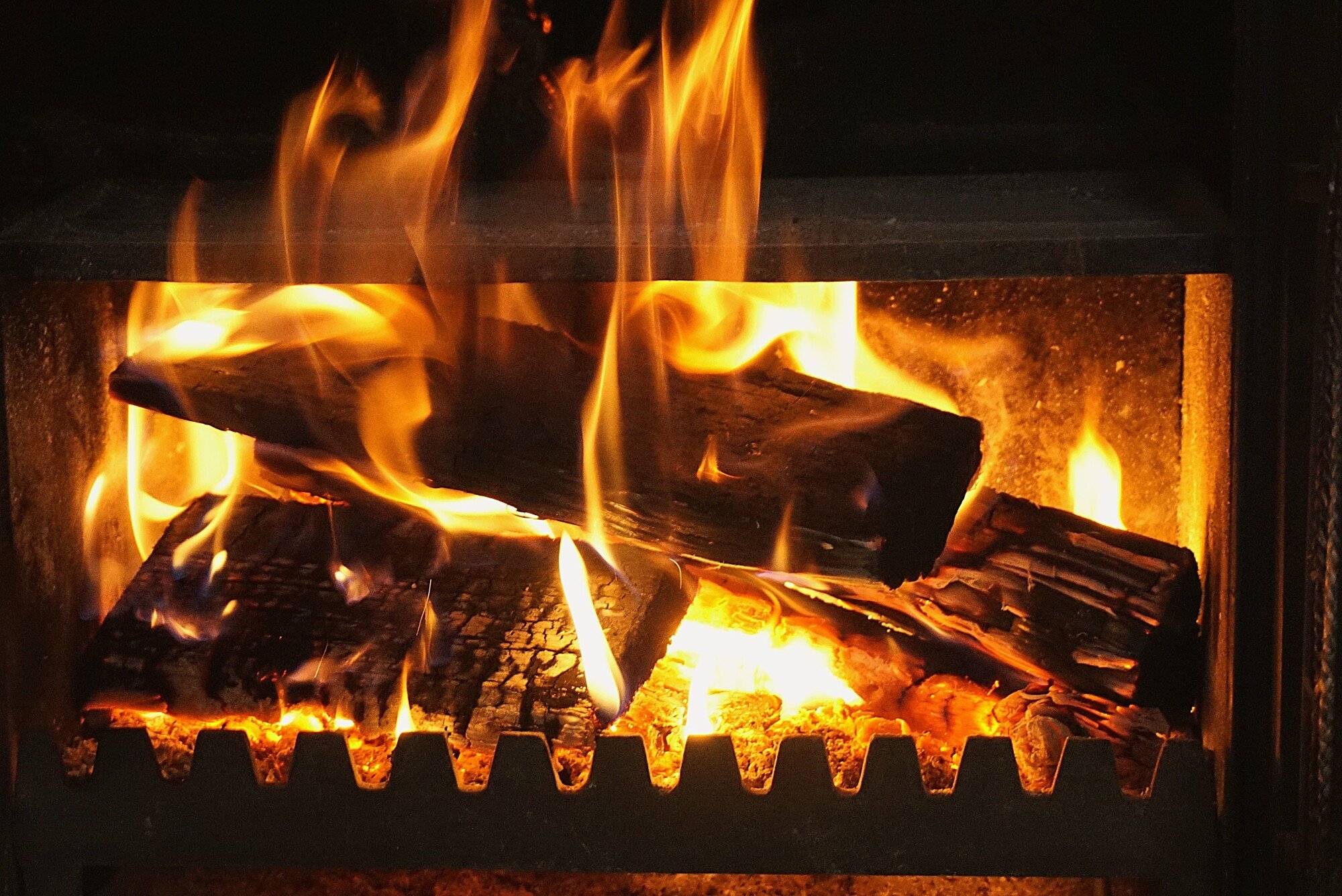Discover the advantages of pellet stove insert for fireplaces! Learn about cost efficiency, eco-friendly heating, and enhanced warmth.