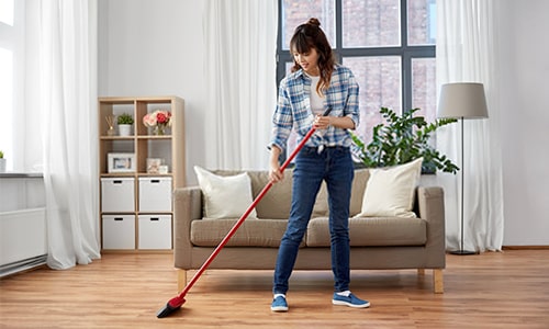 Simplify your life with a living room cleaning checklist. Explore the benefits of an organized cleaning routine for your living space. Streamline cleanliness!