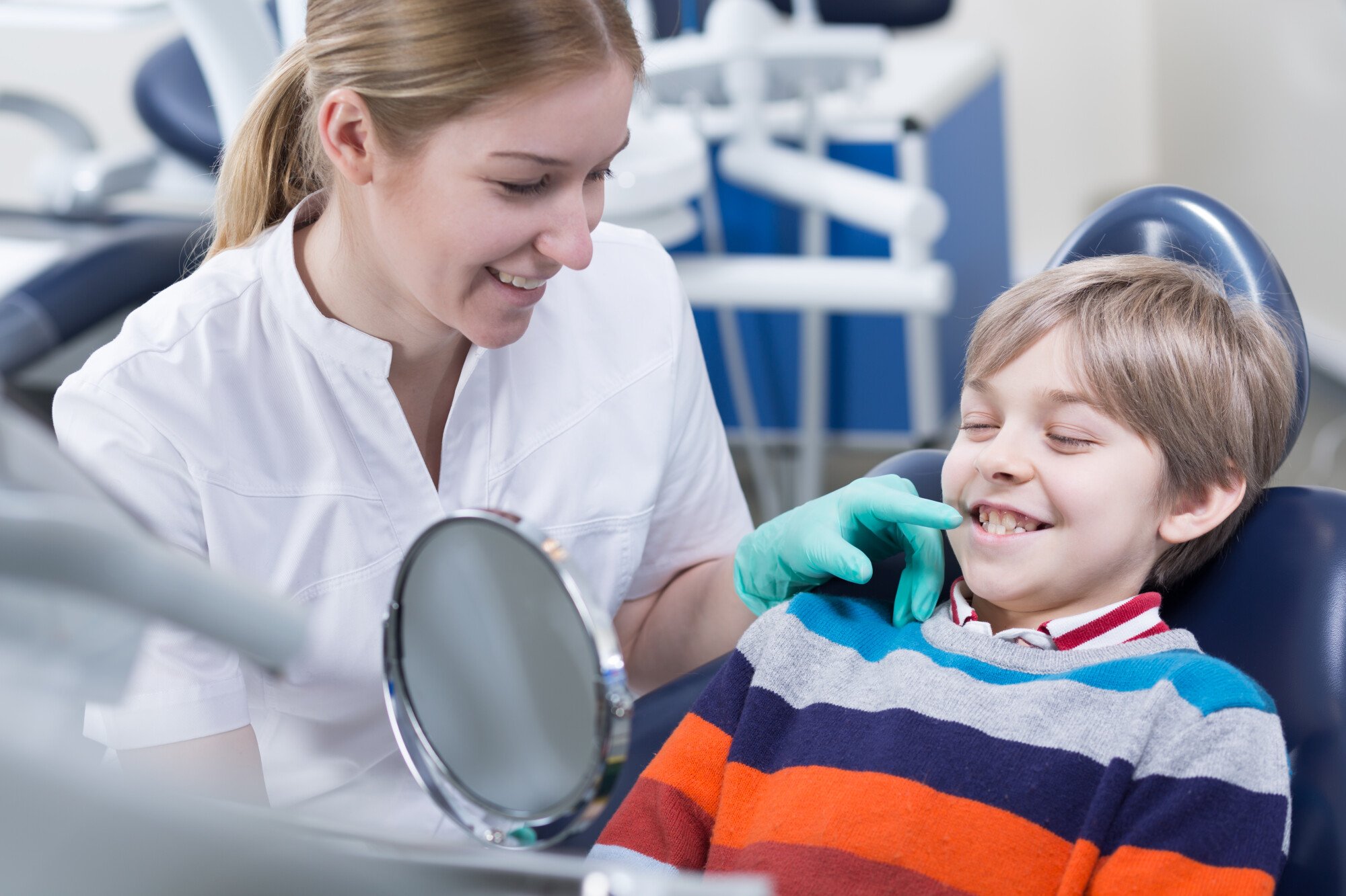 Discover how a kid's dentist tackles dental emergencies, from toothaches to broken teeth. Expert care for your child's urgent dental needs explained.